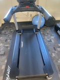 Life Fitness Integrity Treadmill w/SE3 HD Display Console