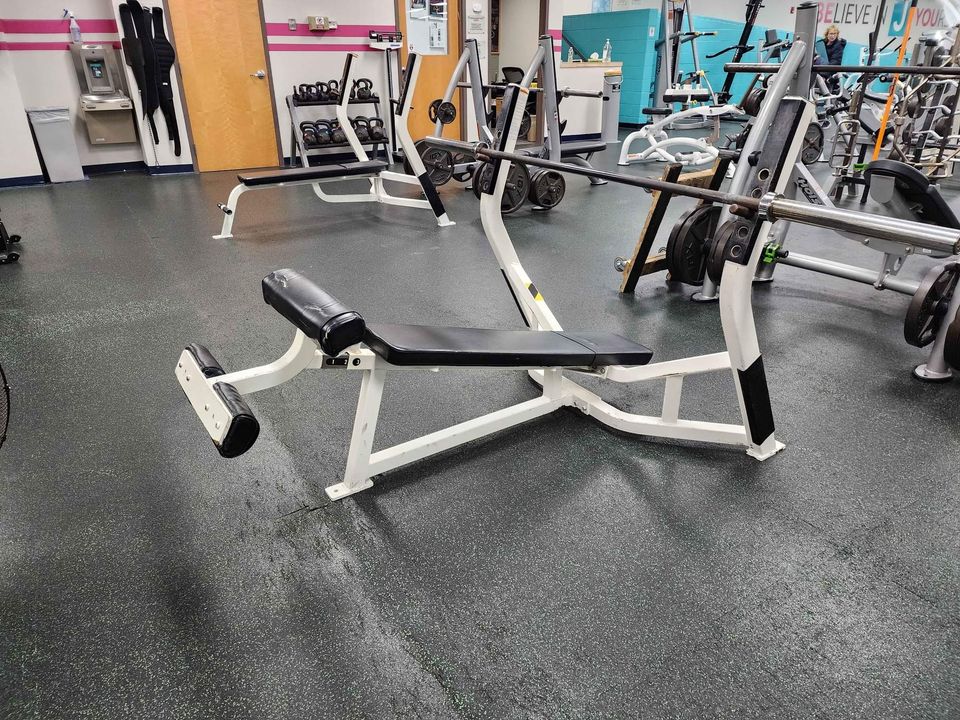 cybex weight machine Cybex Decline Olympic Weight Bench