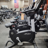 Life Fitness 95C Explore Upright Bike