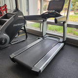 Life Fitness Discover SE3 95T Treadmill Elevation