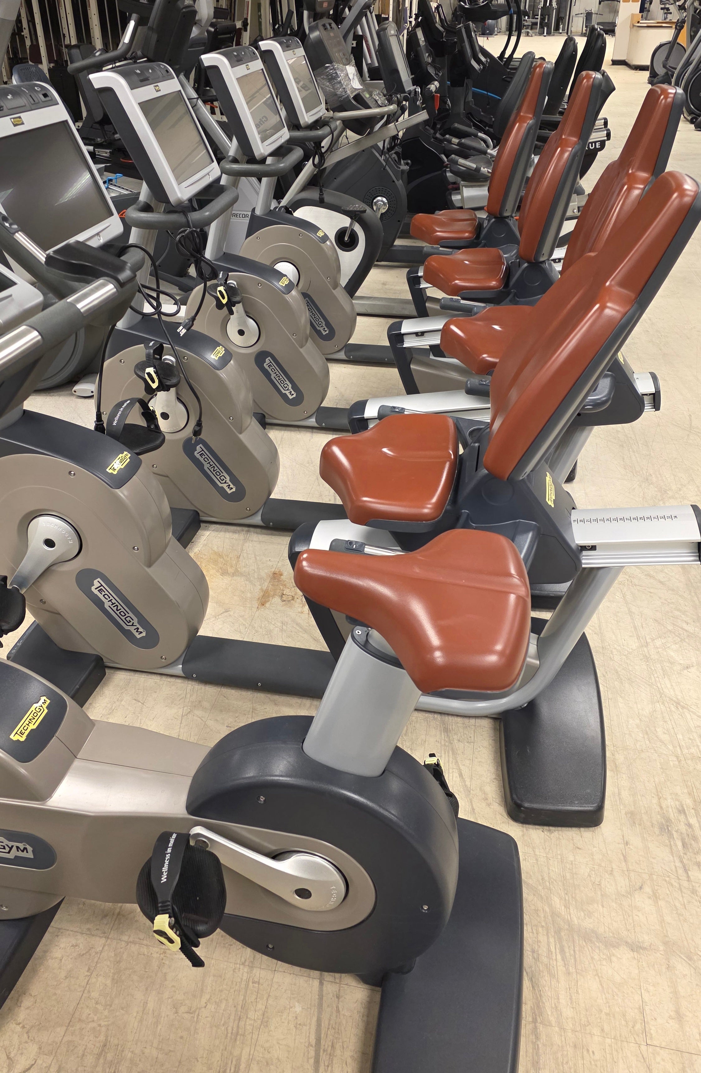 Technogym Excite 700e Recumbent Bike – Unity 2.0 Console