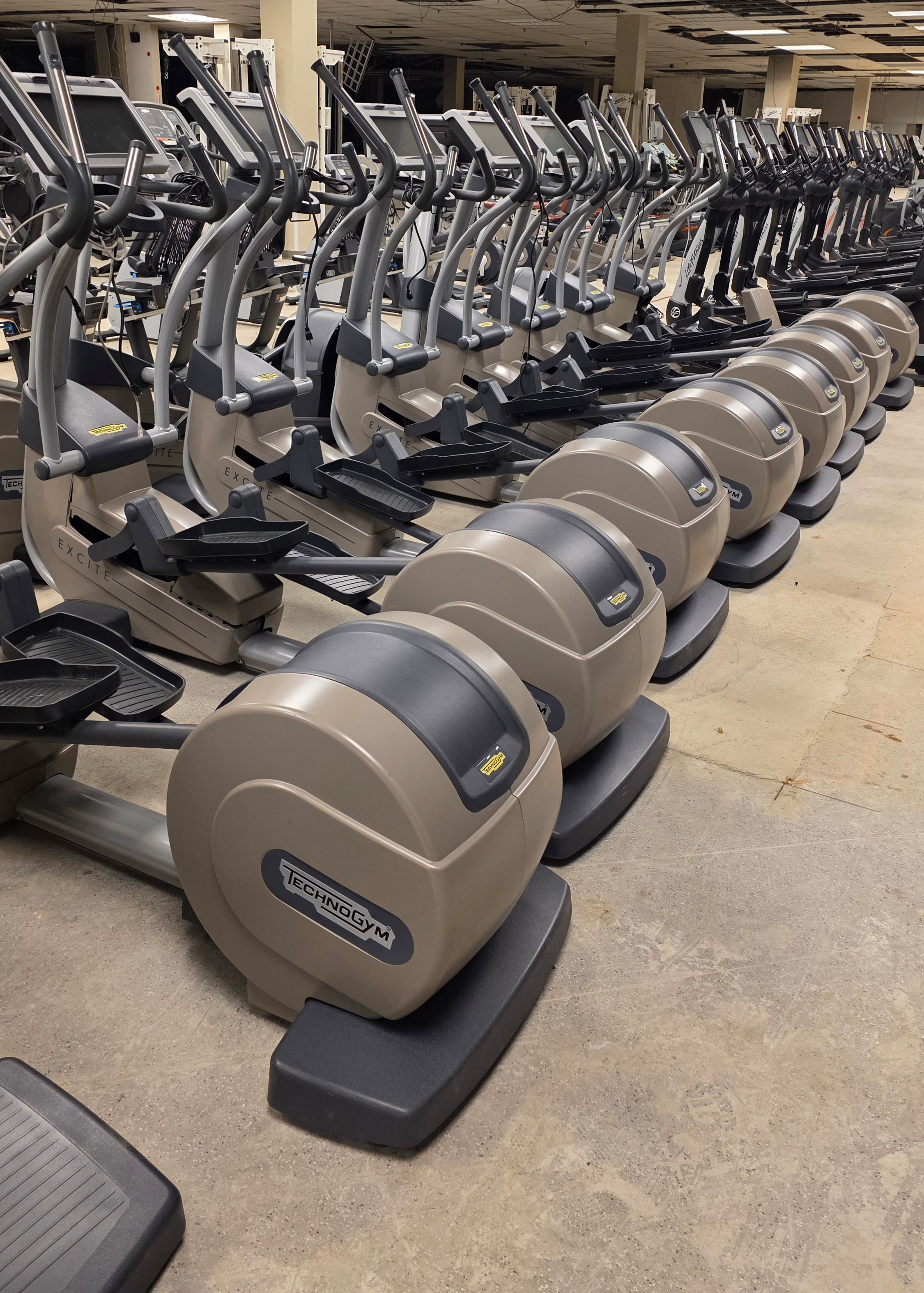 Technogym Synchro Excite 700e Elliptical – Unity 2.0 Console