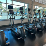 Life Fitness Integrity Series CLSX Elliptical Cross-trainer