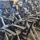 Life Fitness SE3 Discover Arc Trainer