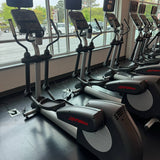 Life Fitness Integrity Series CLSX Elliptical Cross-trainer
