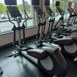Life Fitness Integrity Series CLSX Elliptical Cross-trainer