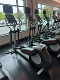 Life Fitness Integrity Series CLSX Elliptical Cross-trainer