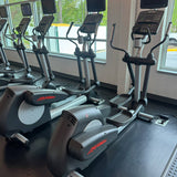 Life Fitness Integrity Series CLSX Elliptical Cross-trainer