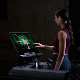 Life Fitness Club Series+ Treadmill SL and SE4