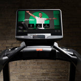 Life Fitness Club Series+ Treadmill SL and SE4