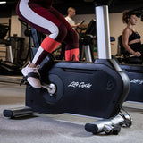 Life Fitness Club Series Upright Bike - SE3 HD