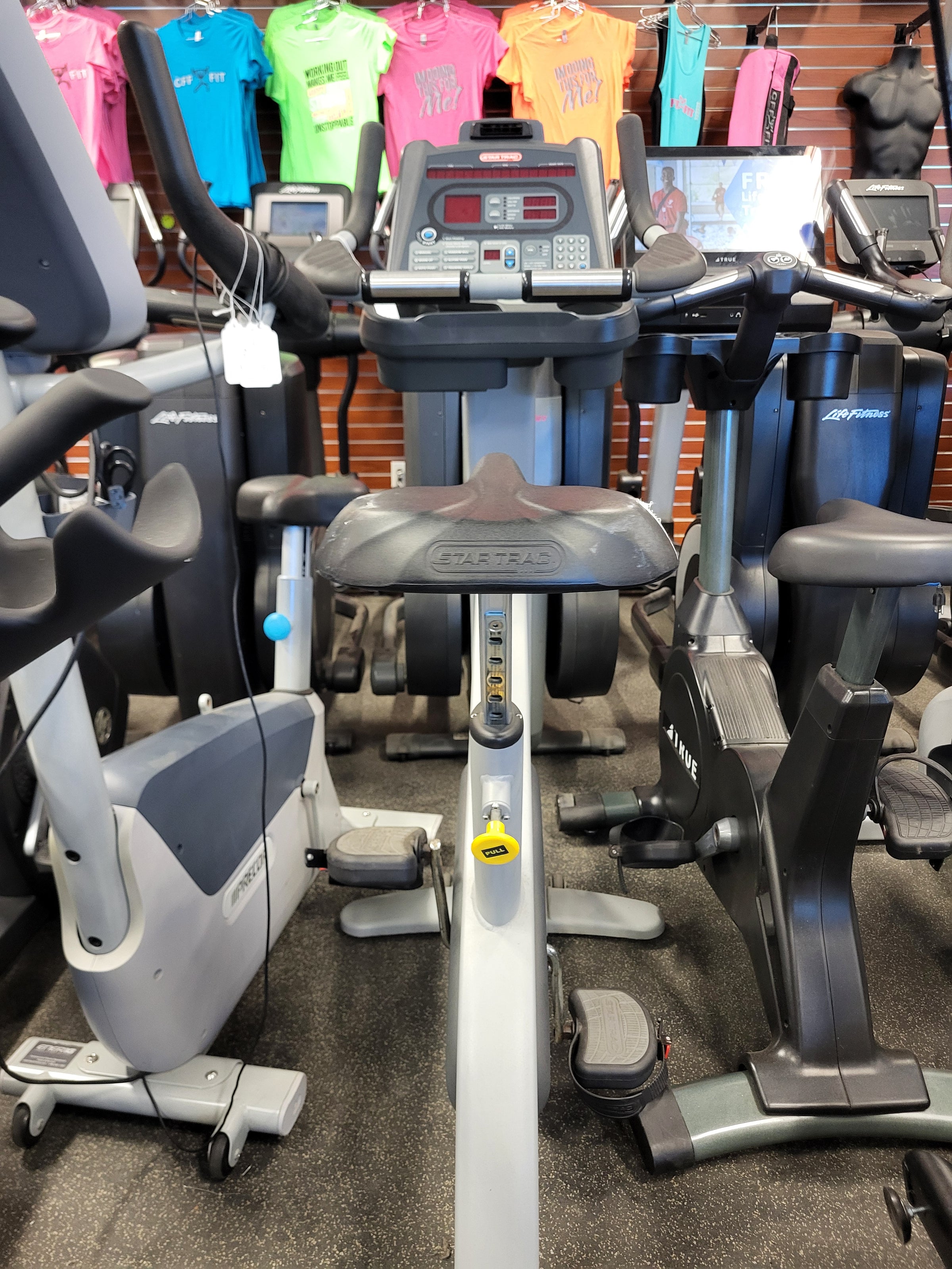 Star Trac 9-6330-SINTP0 Commercial Exercise Bike | LED